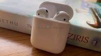 苹果AirPods 2评论: 没有什么比这些更方便了