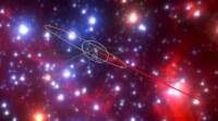 银河系中心的黑洞正在锻造新的恒星-气体混合物体