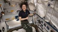 NASA宇航员克里斯蒂娜 · 科赫 (Christina Koch) 在太空中创下11个月后感觉良好