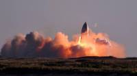 SpaceX星舰原型火箭在测试发射后着陆时爆炸