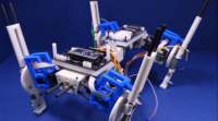 科学家研制出能根据速度改变步态的四足机器人