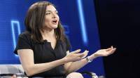首席运营官谢丽尔·桑德伯格 (Sheryl Sandberg) 说，增加工作是Facebook的责任