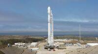 SpaceX从加利福尼亚空军基地发射了10颗卫星