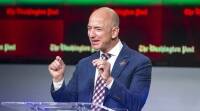 亚马逊首席执行官杰夫·贝佐斯 (Jeff Bezos) 曾短暂地成为世界首富: 福布斯