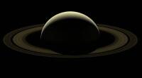 NASA从卡西尼号的最终图像中组装了 “告别土星” 马赛克