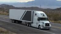 Uber的自动驾驶卡车在亚利桑那州的高速公路上拖运货物