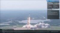 埃隆·马斯克 (Elon Musk) 的SpaceX首次亮相为快速重新发射而制造的更新的猎鹰9号火箭