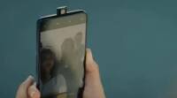 Realme共享弹出式自拍相机智能手机的预告片